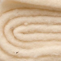 Kälteschutz Vlies aus Schafwolle Kälteschutz Vlies aus Schafwolle