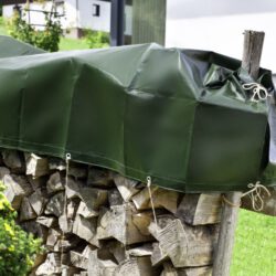 Holzstapel Abdeckplane mit Metallösen Holzstapel Abdeckplane mit Metallösen
